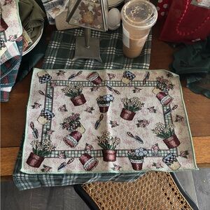 Floral Patterned Kitchen Placemats